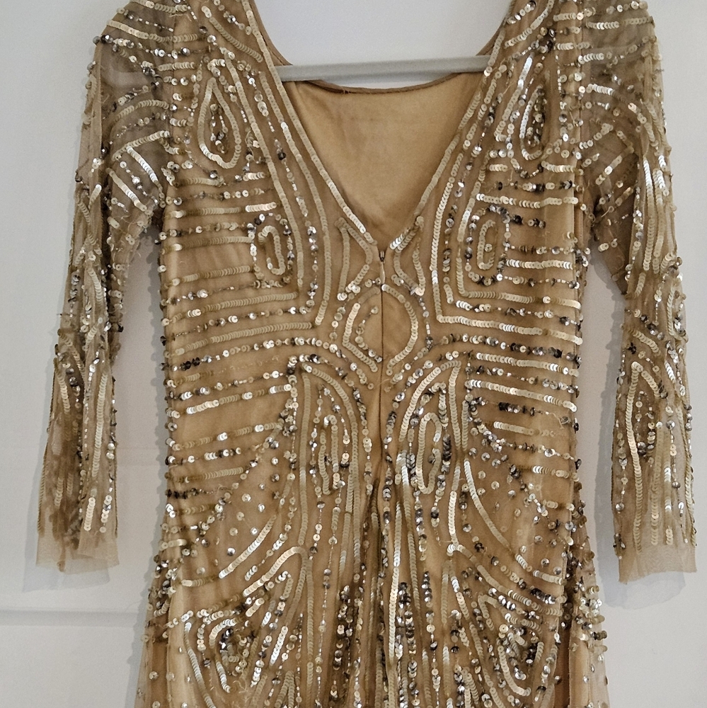 Aidan Mattox  Size 4